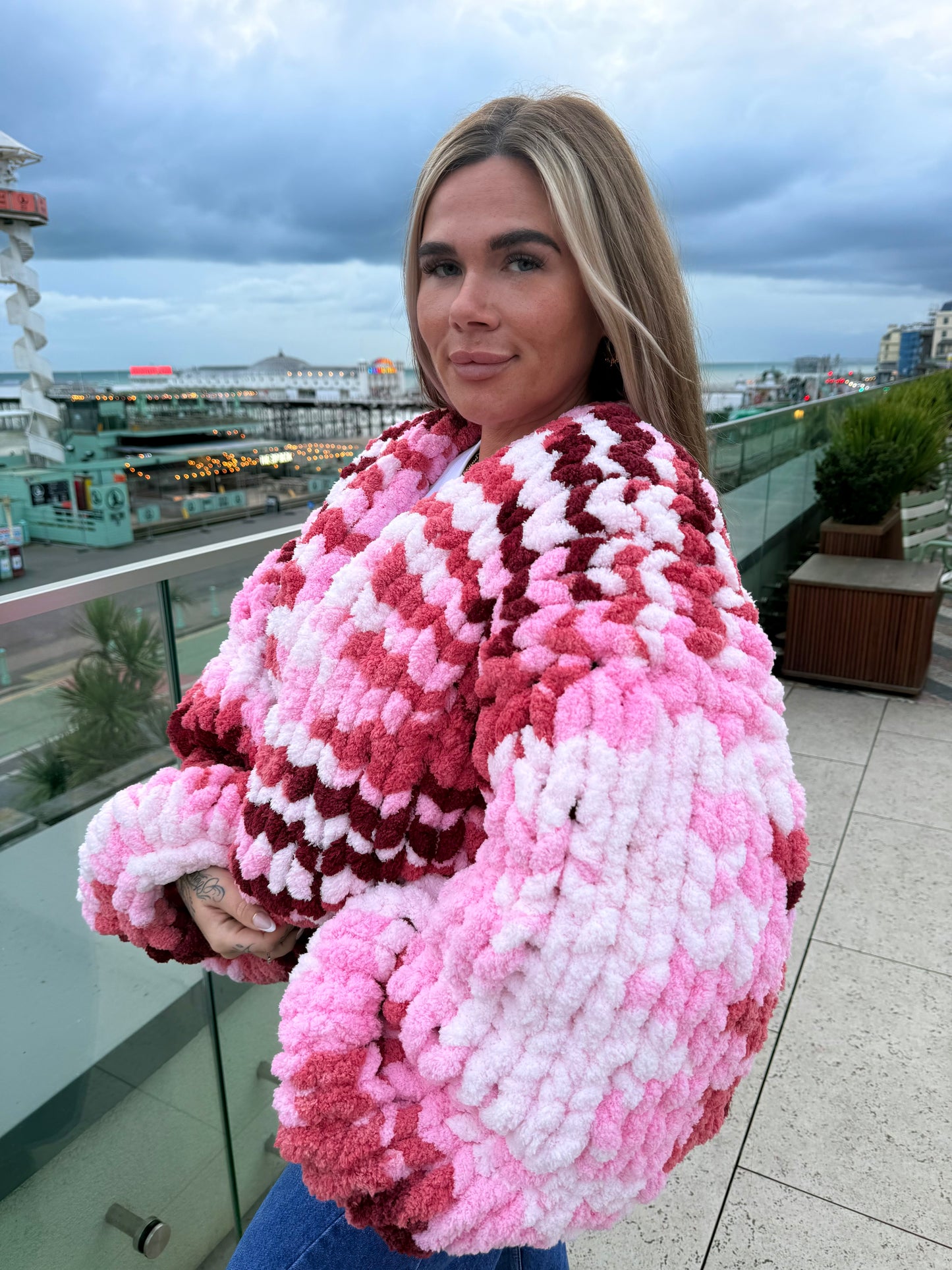 Jumbo Cosy Cardi - Love edition.