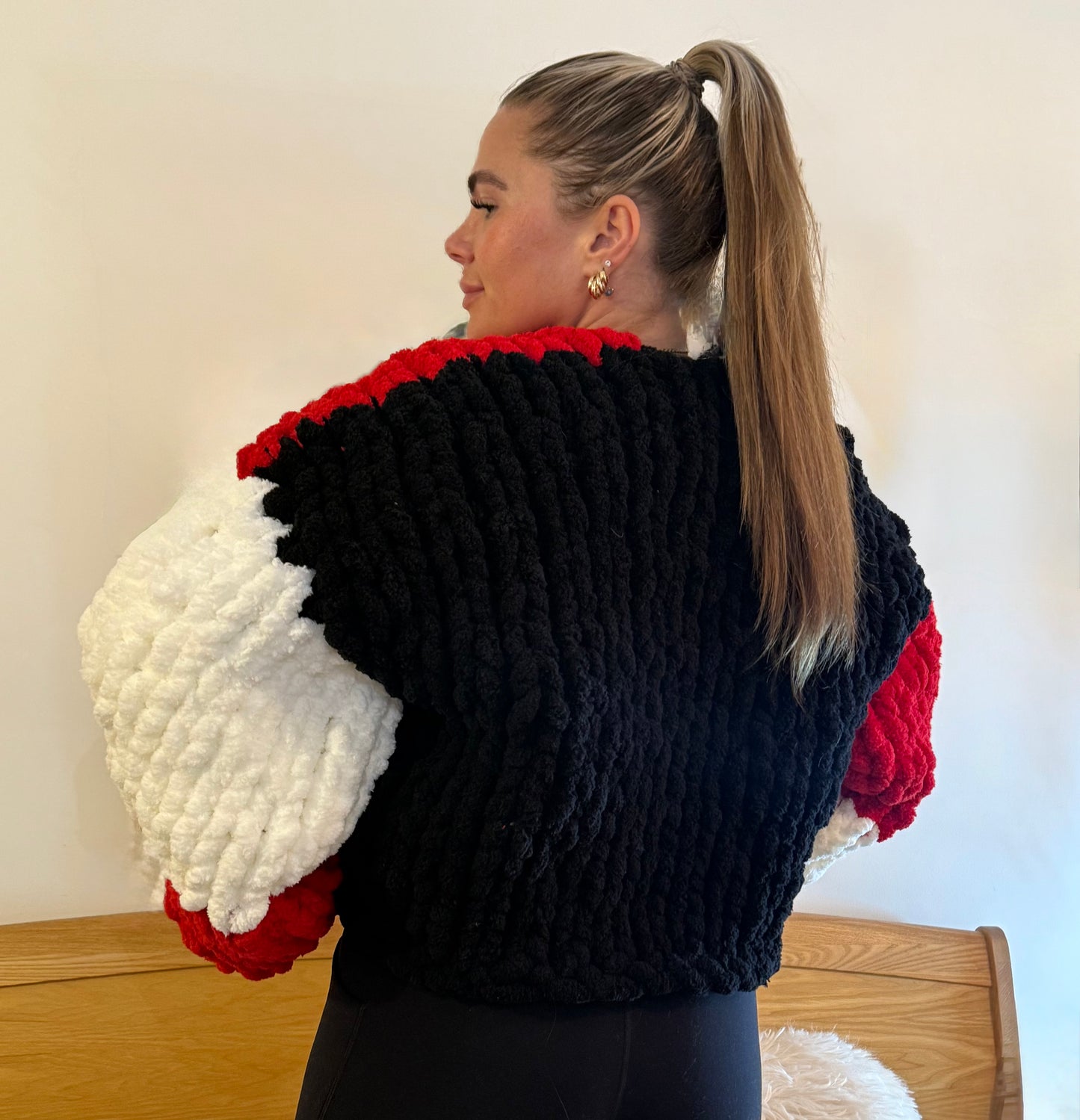 Jumbo Cosy Cardi - Block (red white black)
